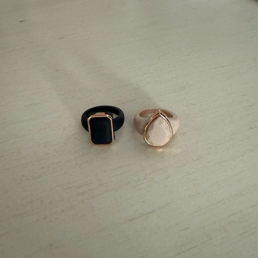 Amazon Black and Gold Women's Ring Duo